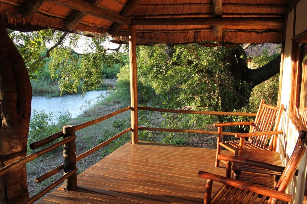 Klaserie River Safari Lodge โฮดสปรูท ภายนอก รูปภาพ